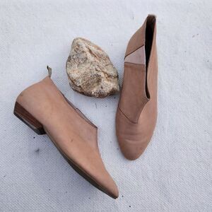 Jeffrey campbell pointed toe bootie shooties tan leather